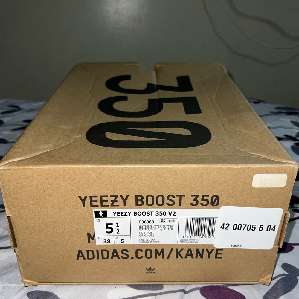 Yeezys 350 'Butter'